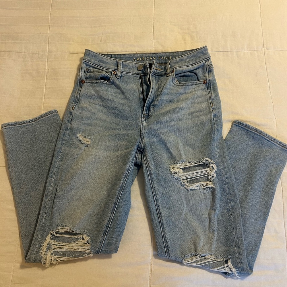 American Eagle Outfitters Women's Light Blue Ripped Straight Leg Jeans